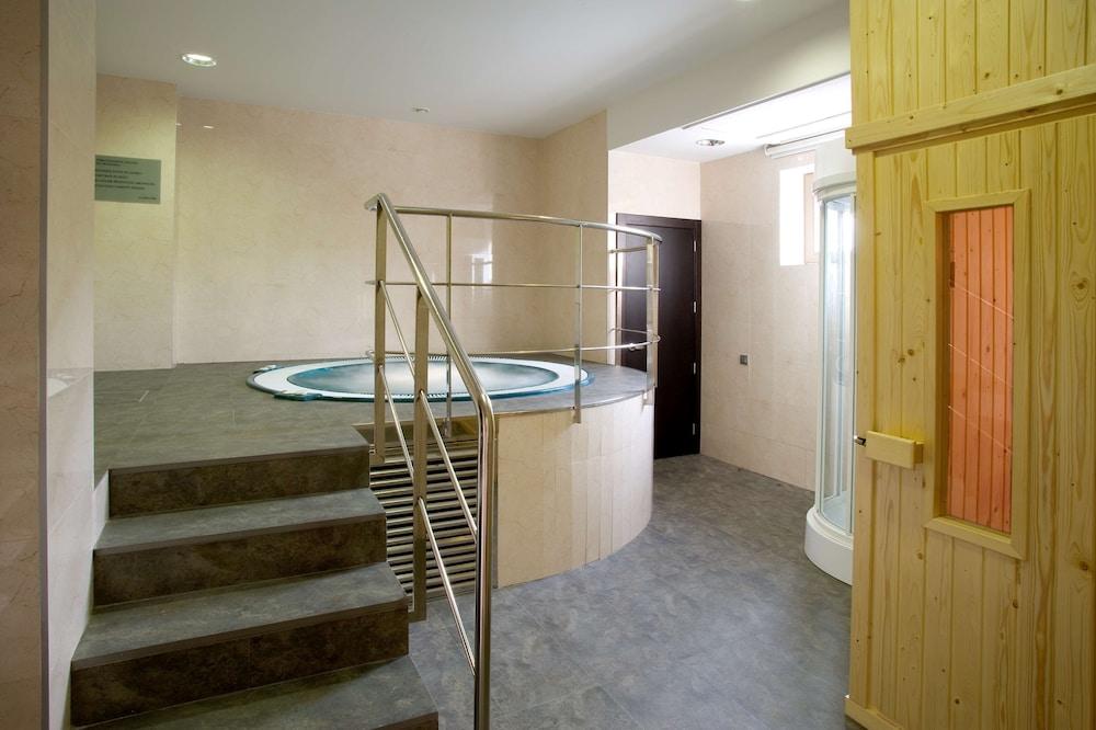 Nh Valladolid Balago Exterior photo