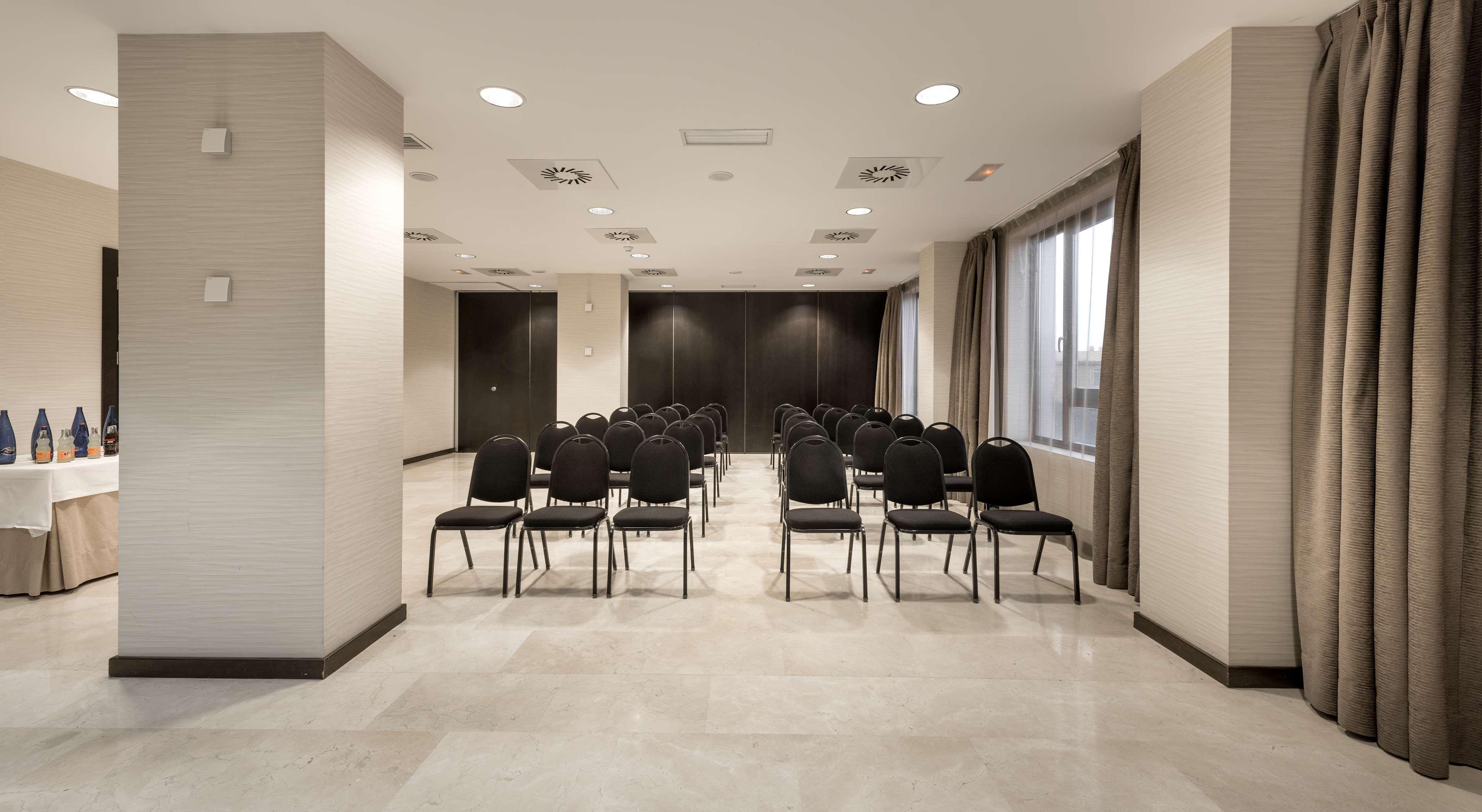 Nh Valladolid Balago Exterior photo