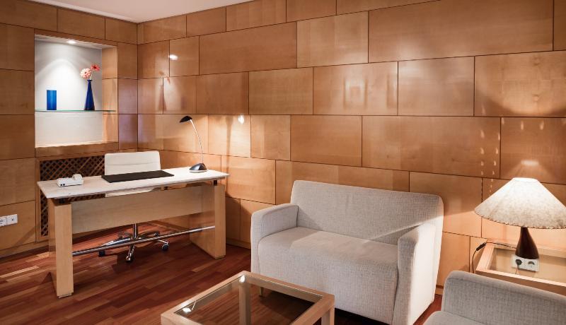 Nh Valladolid Balago Exterior photo
